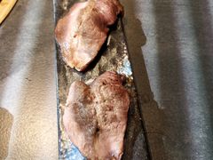-铭牛烧肉·和牛海鲜自助(高新月牙湖店)