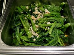 -武汉光谷广场杨家湾地铁站怡程酒店