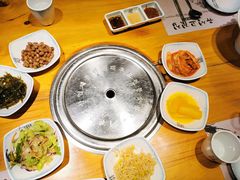 -唯成•韩国炭火烤肉 유성고기