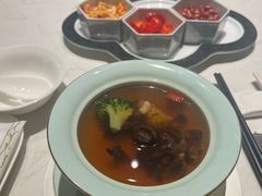 -香山湖渔家大院