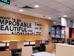 大堂-麦当劳(军博店)
