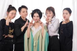 -盘子女人坊古装写真摄影(厦门总店)