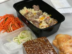 肉抓饭-汗腾格里·风味餐厅(新疆驻京办店)