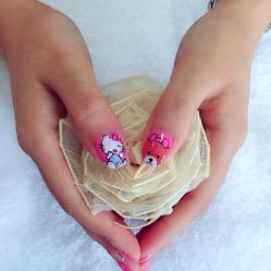 米卡美甲沙龙-EMILY艾枚莉美甲美睫·美颜·现磨咖啡