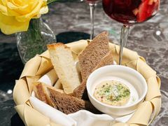 -LESCEDARS Brasserie Bistro香柏树