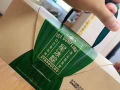 -星巴克(上海长宁来福士1F店)