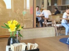 -西安大雁塔科技大学地铁站亚朵酒店