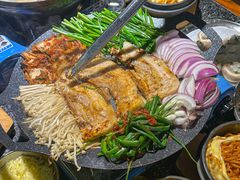 -红泥小火炉·东北泥炉烤肉(天一旗舰店)