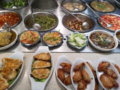 -郭巨人农家食堂(南部商务区店)