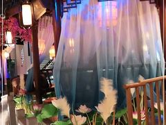 -荷塘秋月·本帮江浙菜(国权路店)