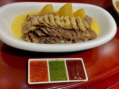 -白鹿苑蒙餐(鄂温克宾馆店)