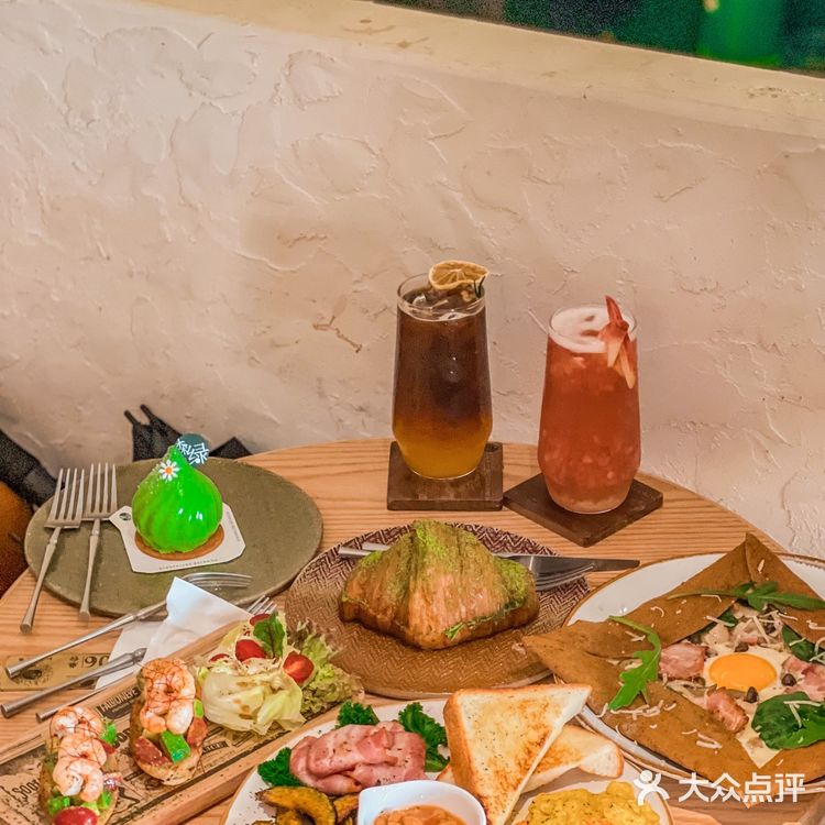 终于蹲到森绿新出法式brunch了❗️❗️