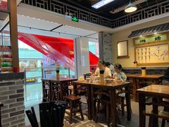 大堂-黑白电视长沙小吃(美林M·LIVE天地东座店)