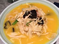 浓汤纸片笋-雀蓝川菜(奥体广场店)