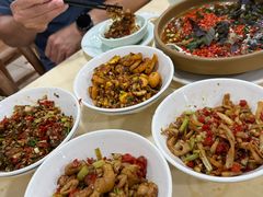 -笨罗卜浏阳菜馆(龙华鹏润达店)