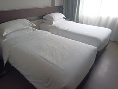 -府上酒店(广州火车站越秀公园地铁站店)