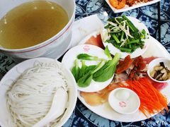 -桥香园云南过桥米线(金马碧鸡店)