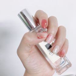 -DAZZLING BEAUTY美甲•美睫专门店