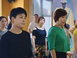 -HOT SALSA舞蹈俱乐部