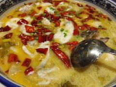 回味酸菜鲈鱼-山泉公馆酒家(广州东站店)