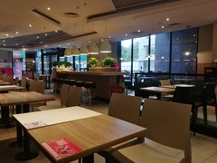 大堂-肯德基(亦庄上海沙龙店)