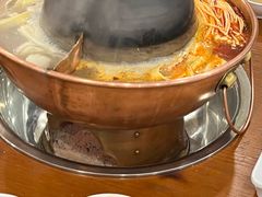 -楼外楼大刀肉传统火锅居(博学路店)