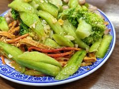 -崇德楼水盆牛羊肉泡馍馆(文艺路店)
