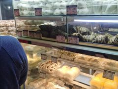面包甜点陈列柜-白玉兰食品(甜云店)