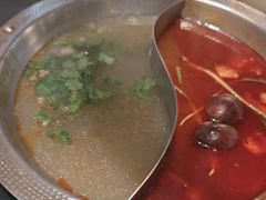 -廖掌柜·重庆鲜货火锅(上海首店)