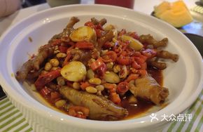 Old Nanchang Soybean Braised Chicken Feet