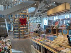 -猫的天空之城概念书店(北戴河蔚蓝海岸店)