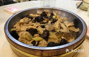 Home-style Tofu Skin Stew