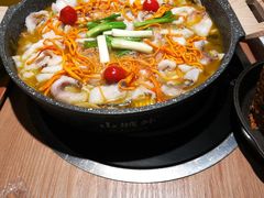 -山城外·非遗酸菜鱼(蜀都万达店)