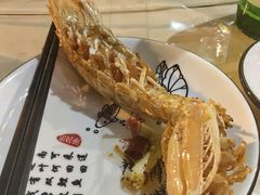 -三亚火车头万人海鲜广场