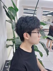 -尤司男士国潮理发馆