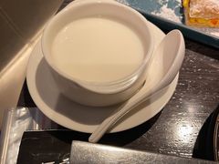 杏仁蛋白茶-万丽轩·粤菜(王府井金茂万丽酒店)