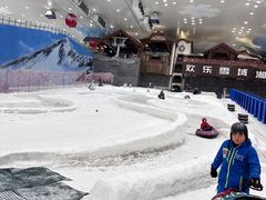 -长沙湘江冰雪世界