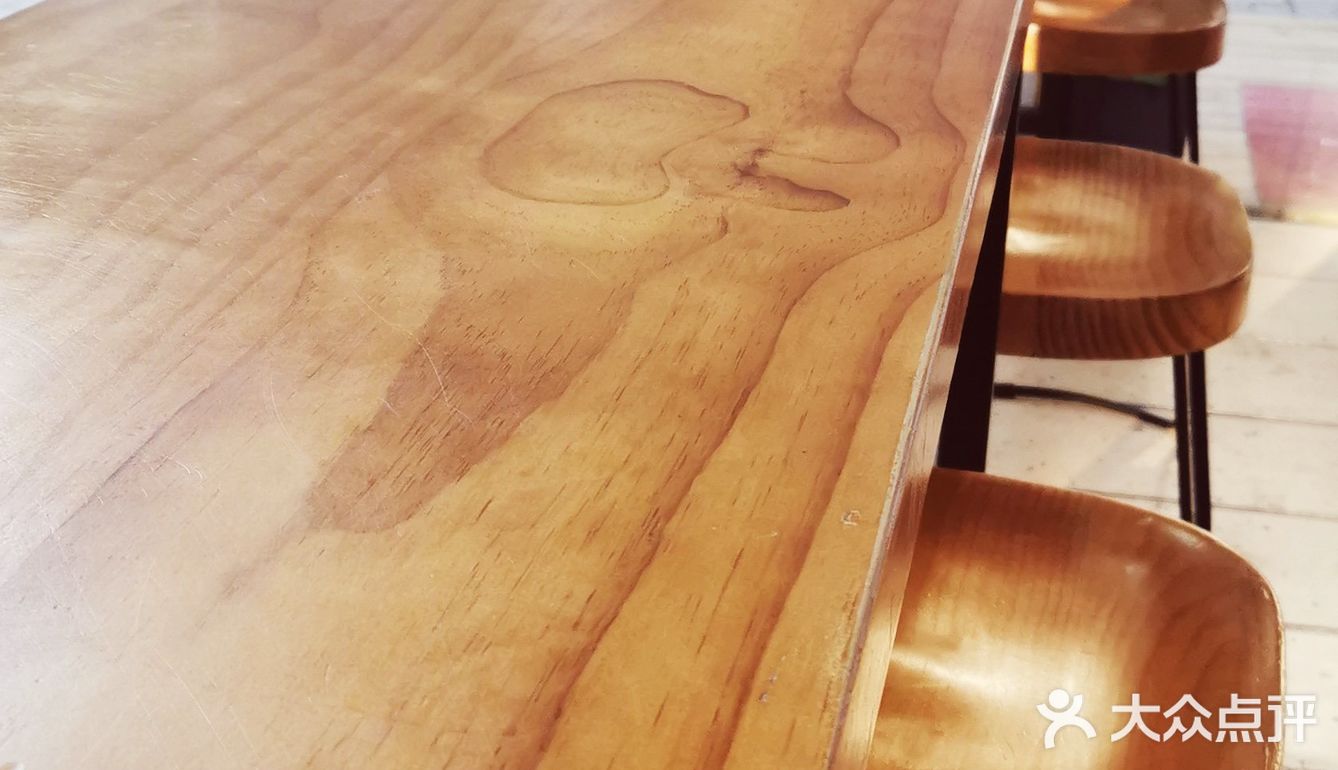 我去的时候点的招牌都没有就等