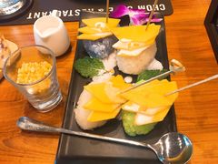 芒果糯米饭-Chom Cafe and Restaurant