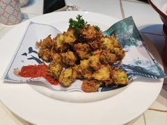 -阿瓦山寨·湘菜现炒·剁椒鱼头王(咸阳总店)