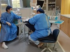 -上海仁爱医院口腔科 · 种植