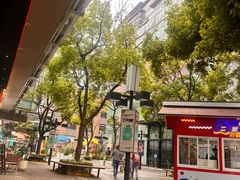 -必胜客(大宁路店)
