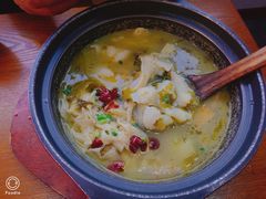 -周鱼小馆石锅酸菜鱼(活力汇店)