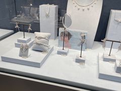 -HEFANG Jewelry何方珠宝(三里屯太古里店)