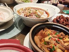-新白鹿餐厅(滨江银泰店)