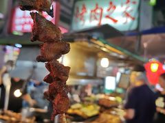 -六合夜市