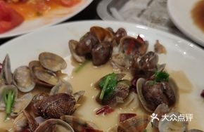 Spicy Stir-fried Clams