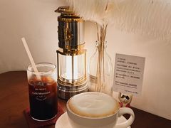 -Café Monson