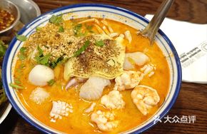 Cheese Seafood Tom Yum Soup Handmade Fish Noodles