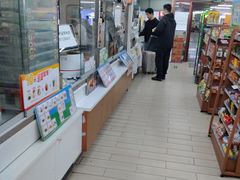 -全家便利店(莲花池东路店)